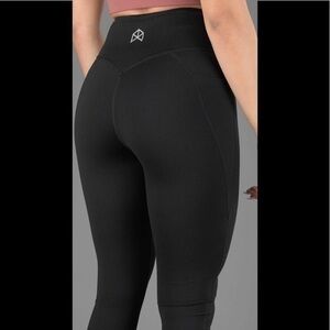 Rawgear yoga pants size small